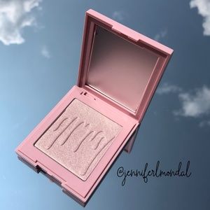 ๐LOWEST NWT "Princess Please" Kylighter by Kylie
